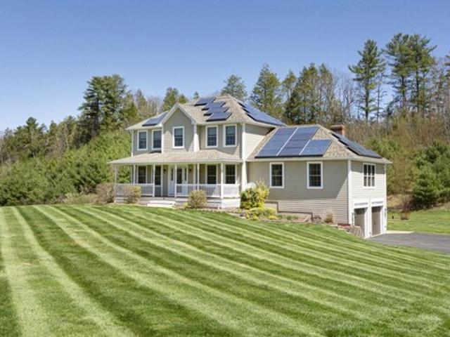 House for sale in New Braintree, Massachusetts