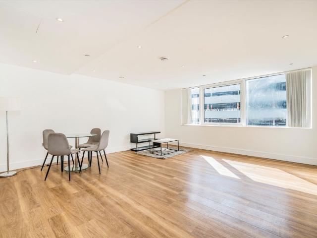 Apartment for rent in Slough