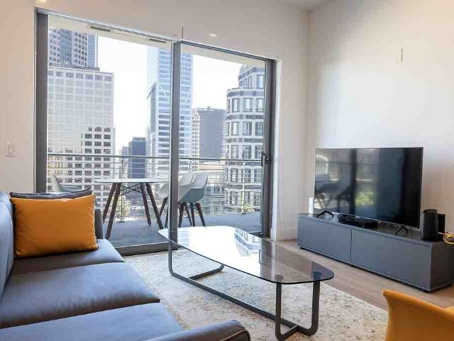 Apartment for rent in Canoga Park, California