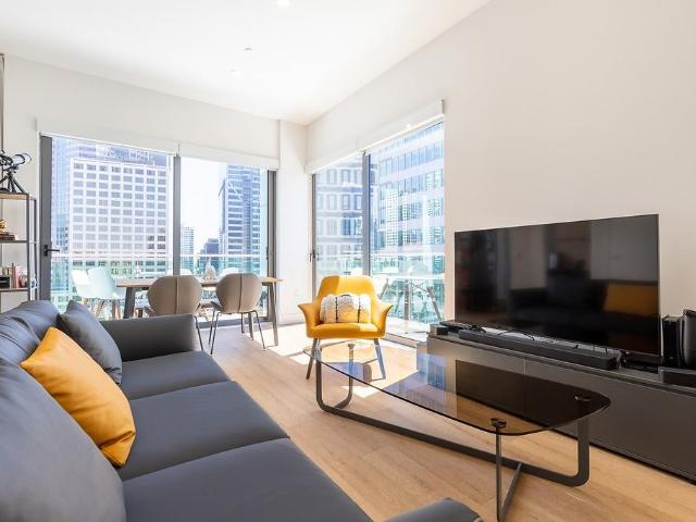 Apartment for rent in Canoga Park, California