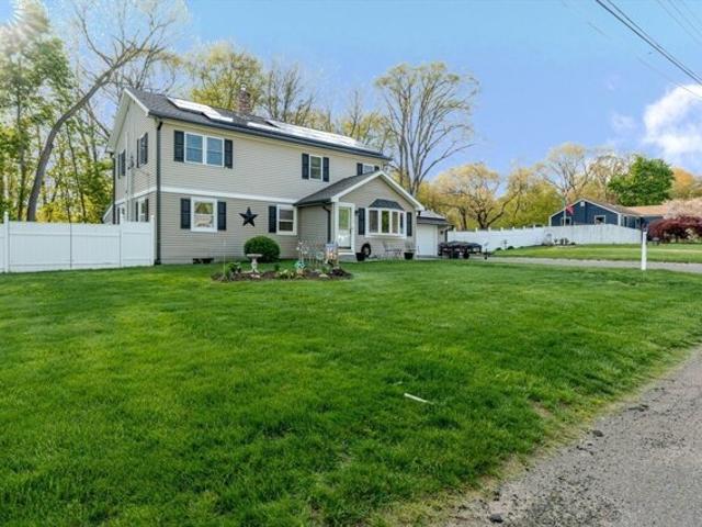 House for sale in Hampden, Massachusetts