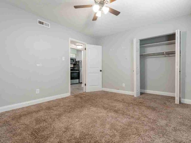 Apartment for rent in Jeffersontown, Kentucky
