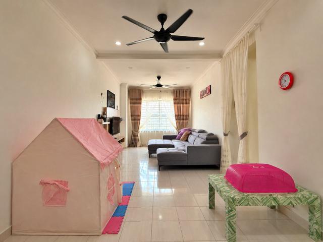 Serviced Residence for sale in Seri Kembangan, Majlis Bandaraya Subang Jaya