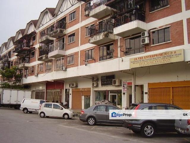 Shop for sale in Kajang, Langat