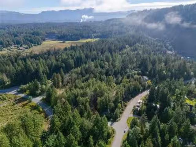 House for sale in Clayoquot, British Columbia