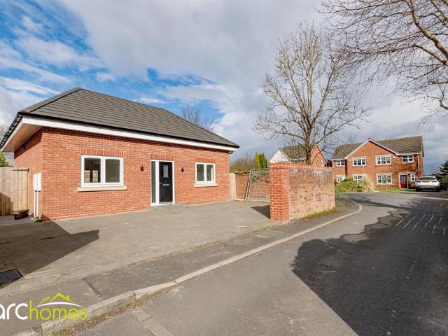 House for rent in Westleigh, Wigan