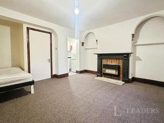 House for rent in Stroud, School House