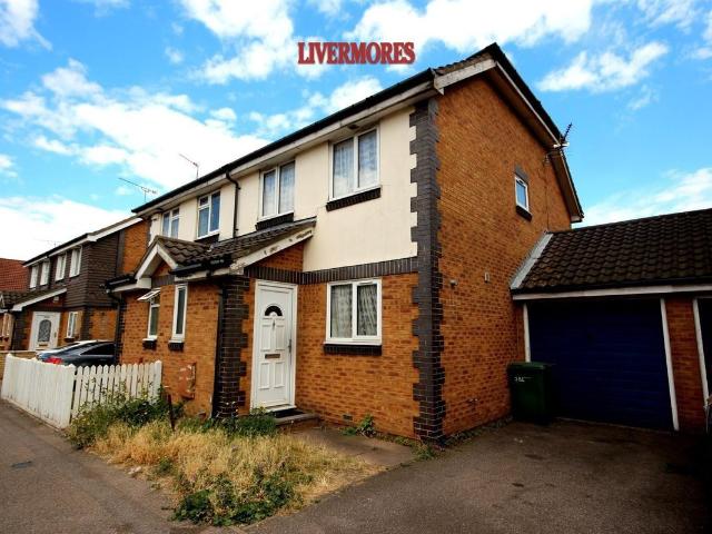 House for rent in London Borough of Bexley, Greater London