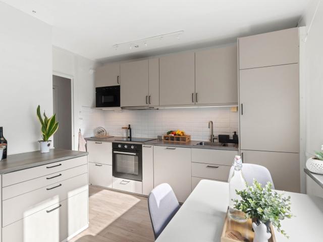 Bostadsrätt till salu i Solna, Stockholm