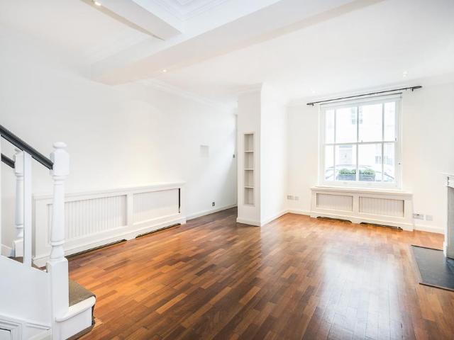 House for rent in Brompton, Greater London