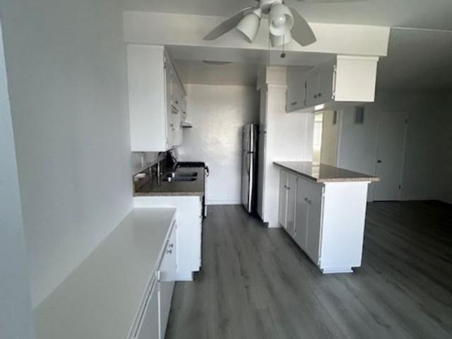 Apartment for rent in Canoga Park, California