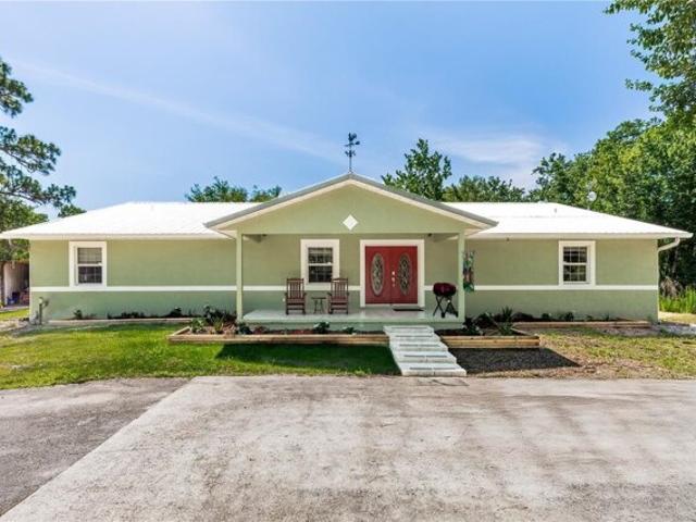 House for sale in Christmas