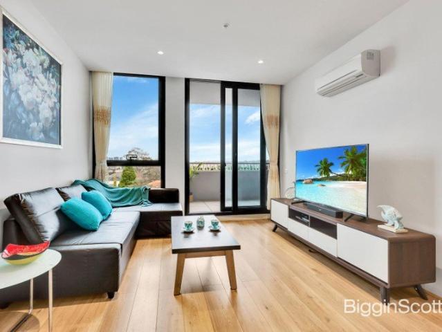Apartment for sale in Tullamore Doncaster, Melbourne