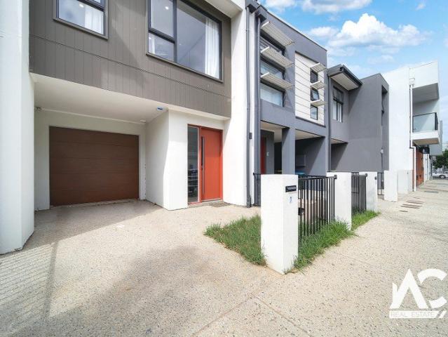 Townhouse for rent in Horseshoe Creek, South Australia