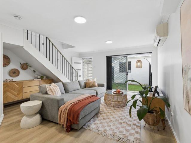 Apartment for sale in Ambergate, New South Wales