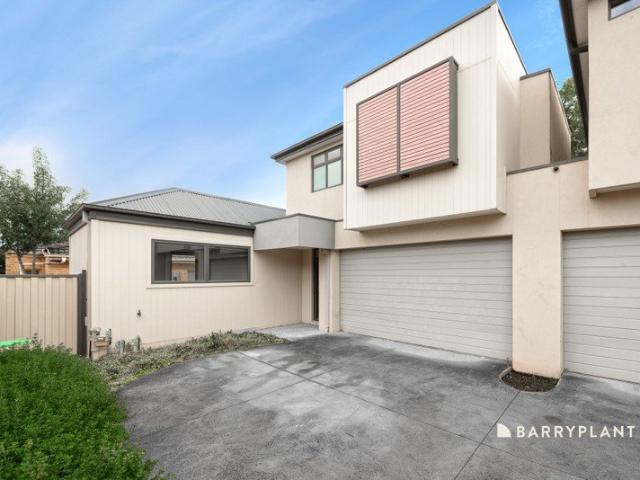Townhouse for sale in Camerons Creek, Victoria