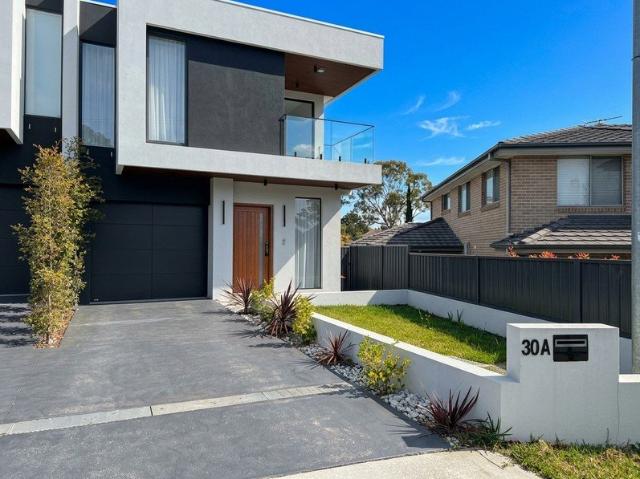 Duplex for rent in Sydney, New South Wales