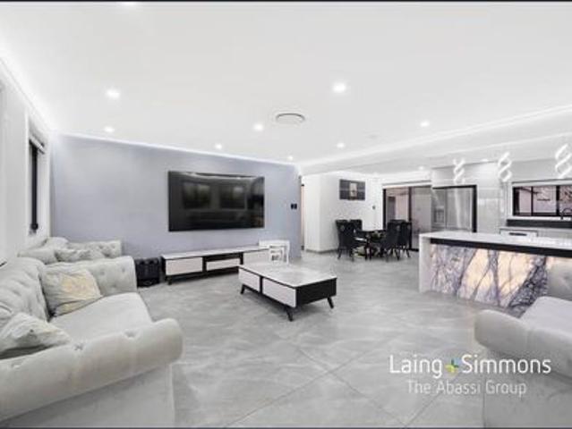 House for rent in St Clair, Sydney