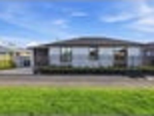 Townhouse for sale in Otakou