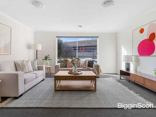 House for rent in Fallingwater Estate, Melbourne