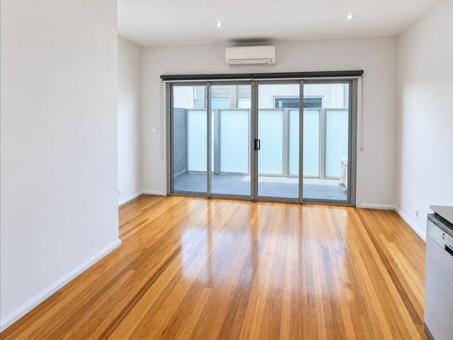 Townhouse for rent in Camerons Creek, Victoria