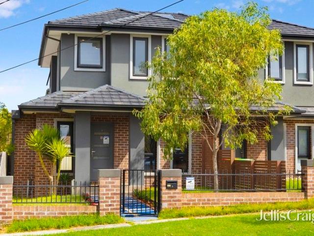 Townhouse for sale in Camerons Creek, Victoria