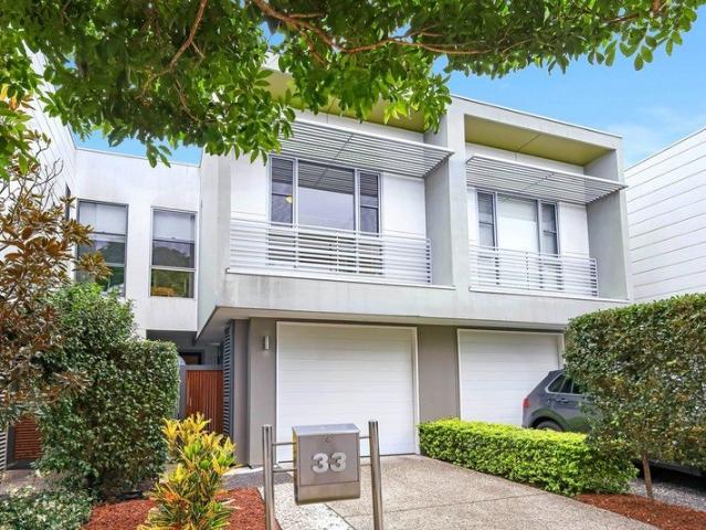 Townhouse for rent in Fernbrook, Queensland
