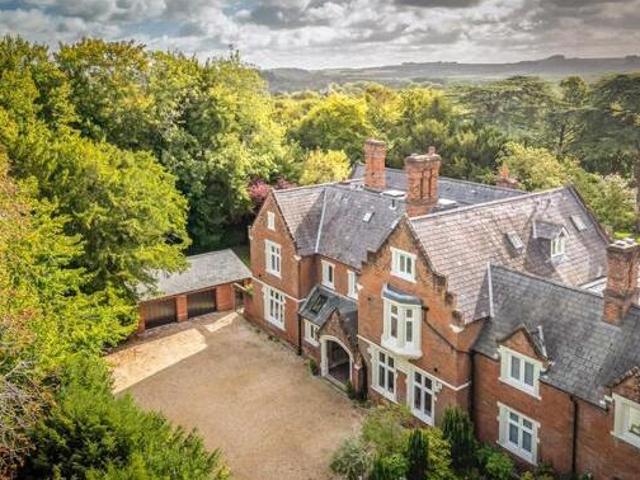 House for sale in Sleepers' Hill, Hampshire