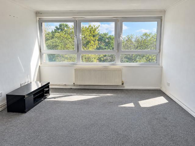Apartment for rent in Gidea Park, Greater London