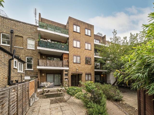 Apartment for rent in London Borough of Lambeth, Greater London