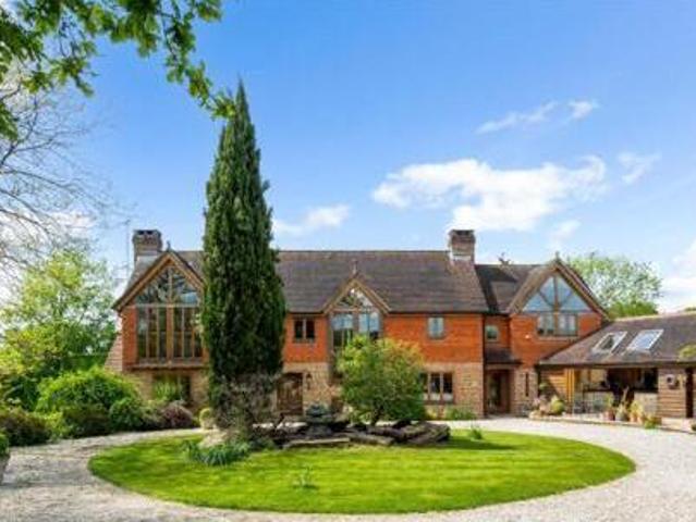 House for sale in Horsham, West Sussex