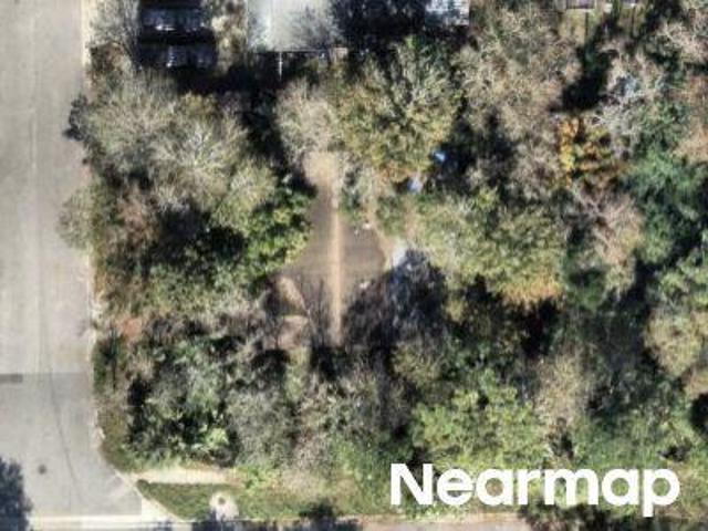 House for sale in University, Florida