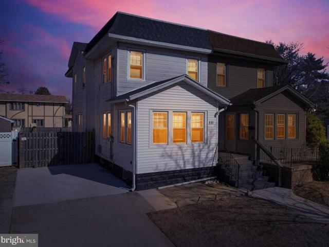 House for sale in Collingswood