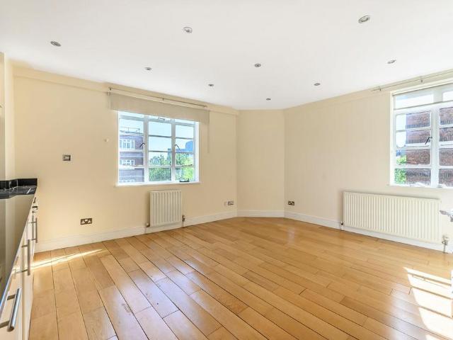 Apartment for rent in Chelsea, Greater London