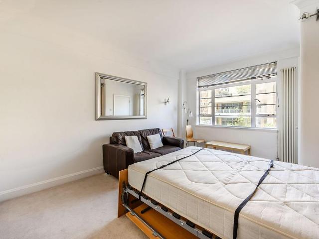 House for rent in Chelsea, Greater London