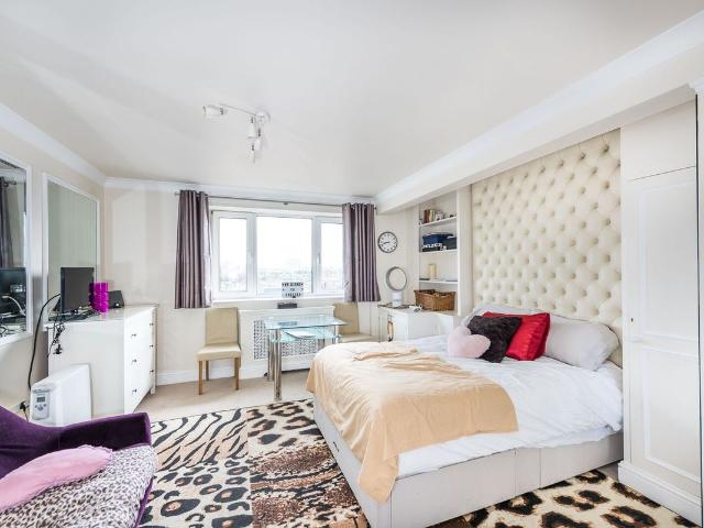 Studio for rent in Chelsea, Greater London