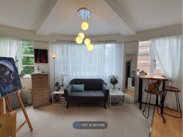 Studio for rent in Chelsea, Greater London