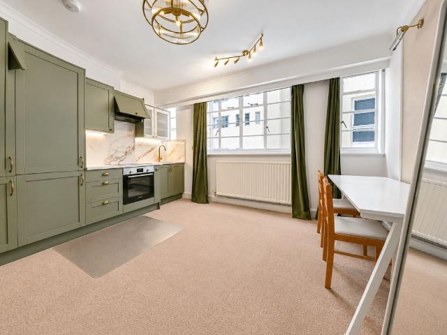 Apartment for rent in Chelsea, Greater London