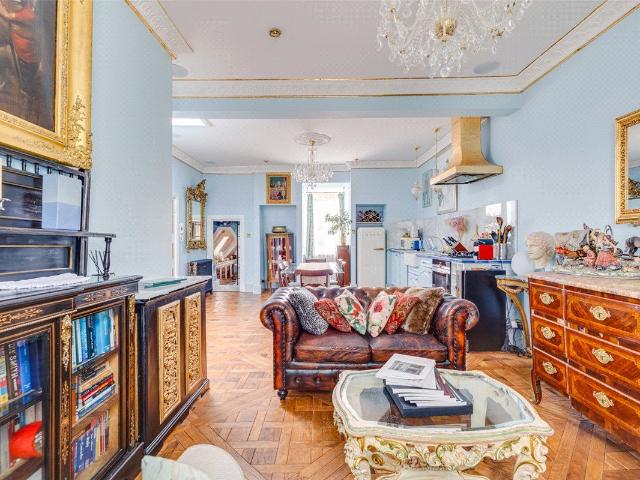 Apartment for rent in Chelsea, Greater London