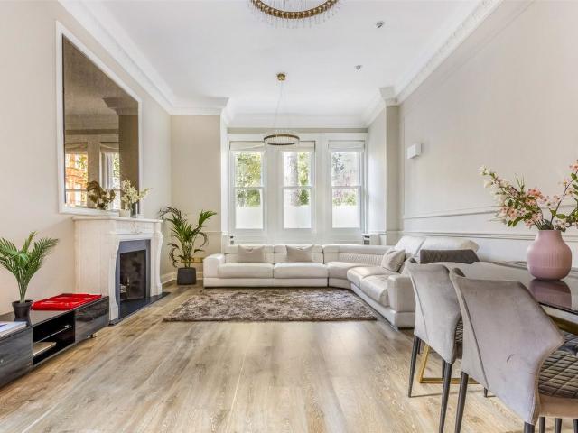 Apartment for rent in Chelsea, Greater London