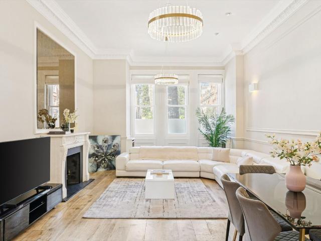 Apartment for rent in Chelsea, Greater London