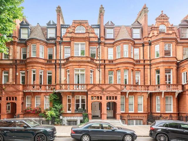 Apartment for rent in Chelsea, Greater London