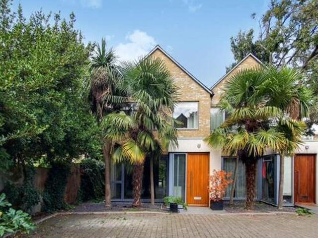 House for sale in Lyons, Greater London