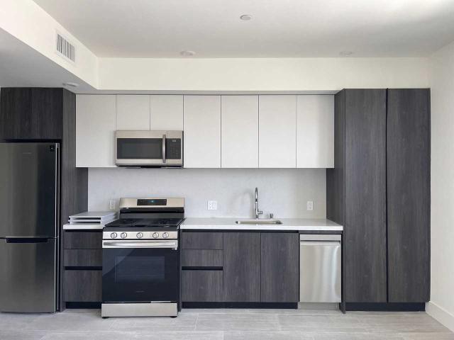 Apartment for rent in Canoga Park, California