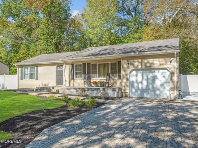 House for sale in Bayville, New Jersey