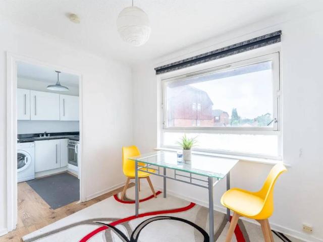 Apartment for rent in Slough