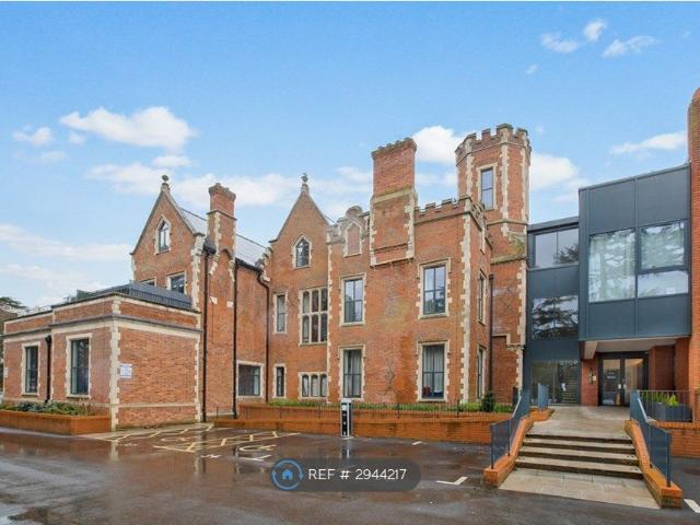 Apartment for rent in Slough