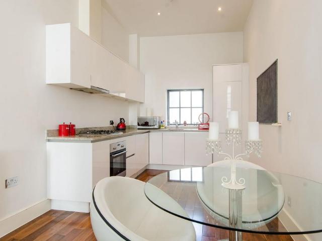 Apartment for rent in St. George in the East, Greater London