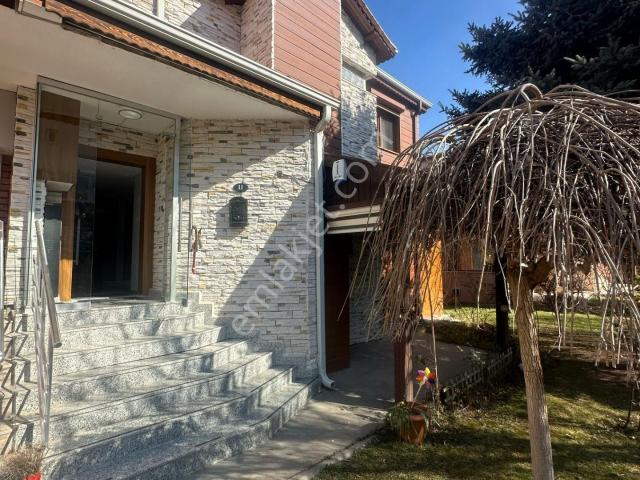 Tepebaşi içerisinde satılık Villa