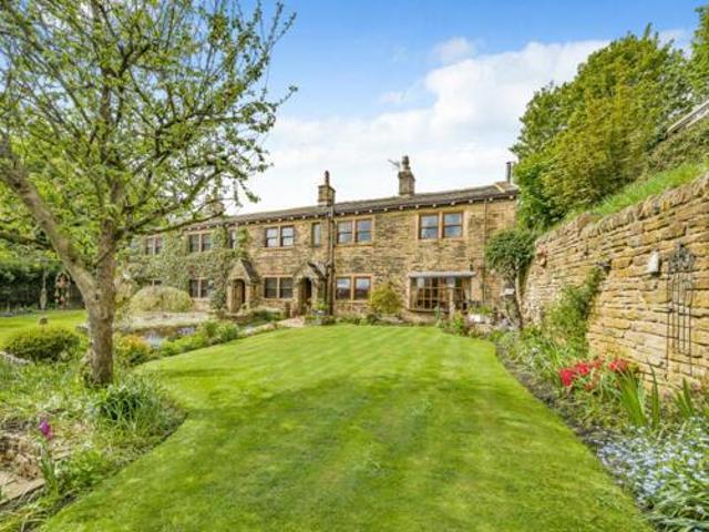 House for sale in Pudsey, West Yorkshire